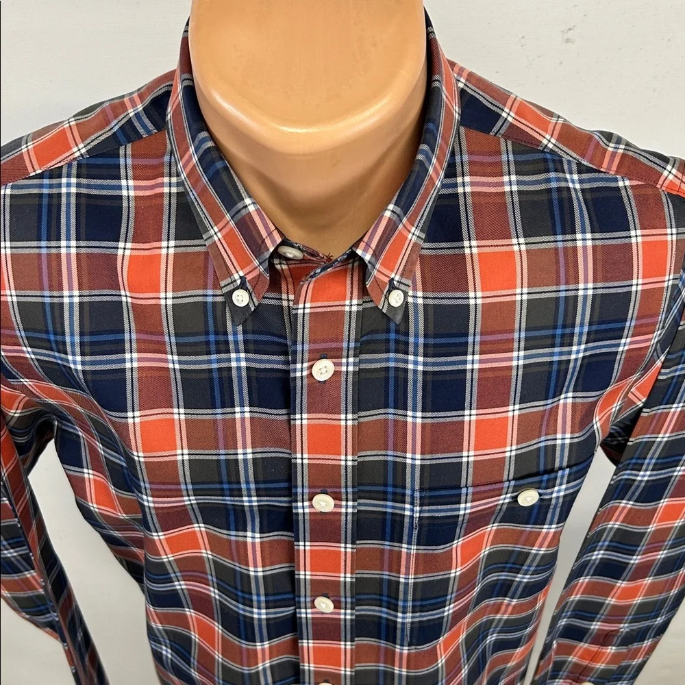 Orvis long sleeve button down collar shirt.  M - Picture 3 of 7